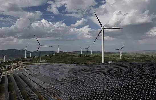 Yenilenebilir hibrit yatırımları yaklaşık 4 milyar dolarlık büyüklüğe ulaştı