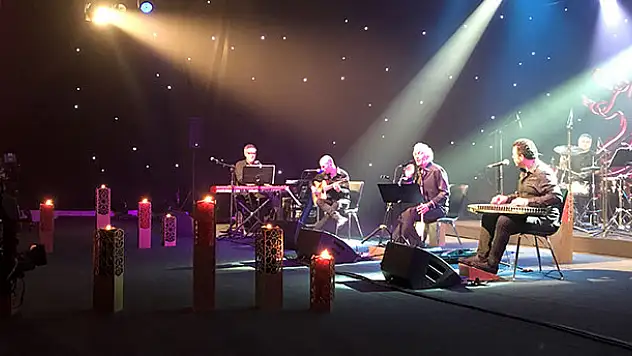 '16. Konya Uluslararası Mistik Müzik Festivali'nde Ömer Faruk Tekbilek rüzgarı