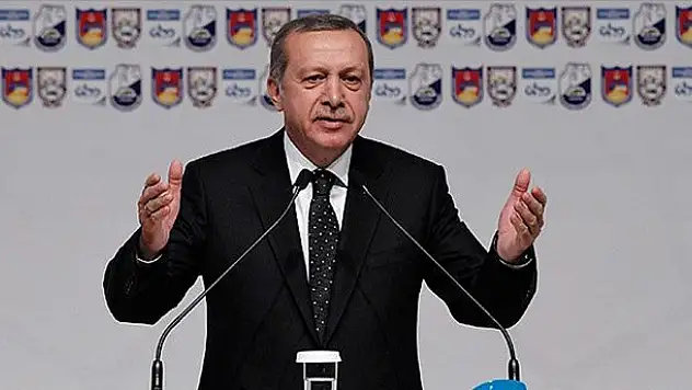 '400'ü verin yeni anayasa kurulsun'