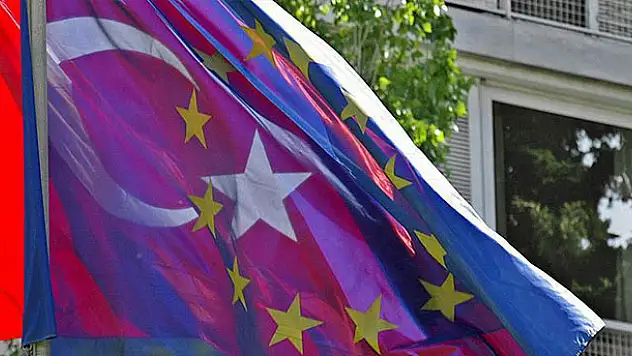 'AB-Türkiye Zirvesi'nde vize serbestisi masada'