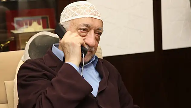 'Akademisyenler karşısında tir tir titriyordu'