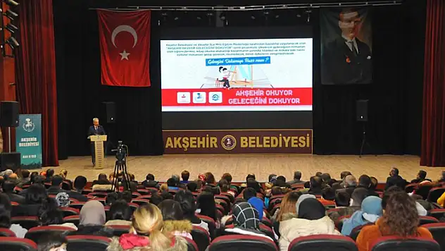 'Akşehir Okuyor Geleceğini Dokuyor' projesi başladı
