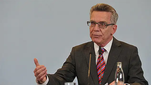 'Artan aşırı sağcı şiddeti Almanya için utanç verici'