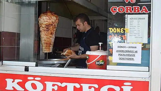 'Askere ve polise ücretsiz yemek'