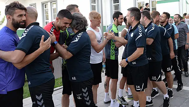  Atiker Konyaspor bayramlaştı