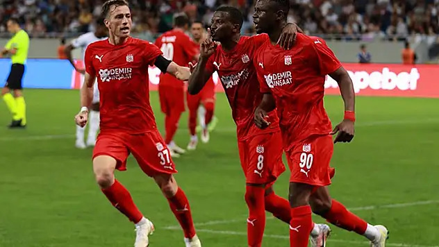 'Avrupa Gecesi'nde ilk galibiyet Demir Grup Sivasspor'dan
