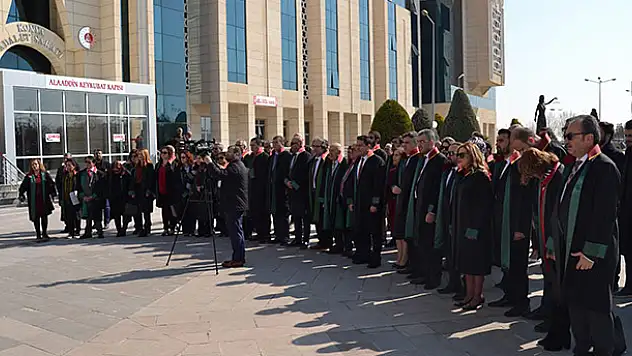 'Avukat, adaletin vatandaşla kurduğu köprüdür'