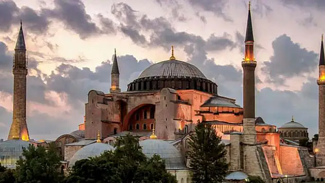 'Ayasofya' kararı sonrası çılgına döndüler! Rusya ve Yunanistan'dan skandal açıklama!