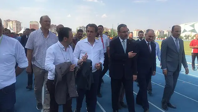  Bakan Kasapoğlu, Konya'da spor tesislerini inceledi