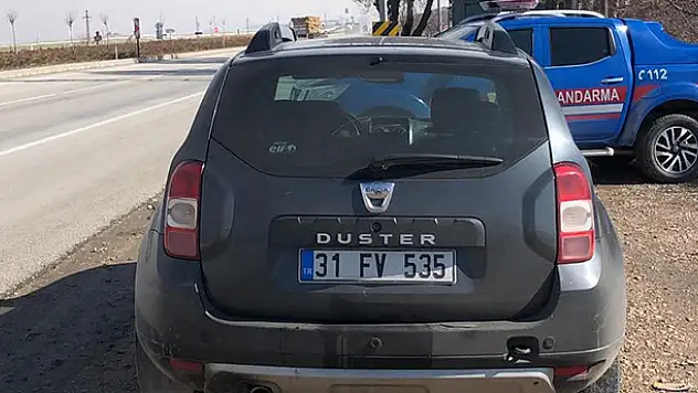'Bankadan geliyoruz' diye kandırıp, para ve bilezik çaldılar