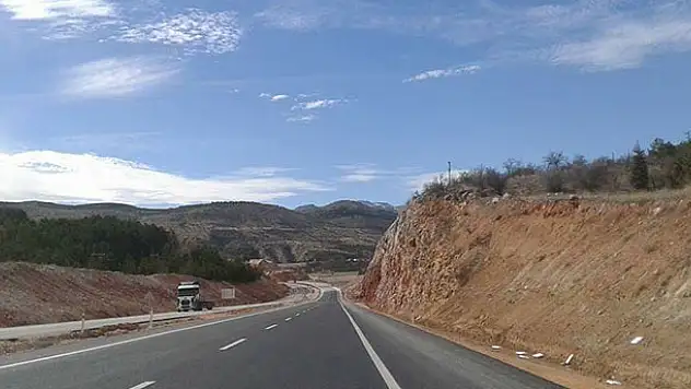 'Beyşehir-Konya duble yolu bitmek üzere'