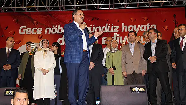 'Bizi vatansız, bayraksız, ezansız bırakacaklardı'
