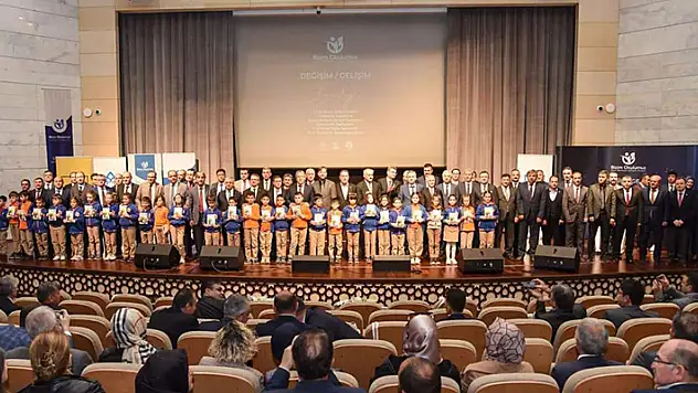 'Bizim Okulumuz' ve 'Başarmaya Hazırım' projeleri tanıtıldı
