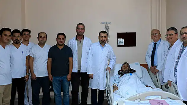 'Böbrek kaynaklı en büyük tümör olarak tıp literatürüne girecek'