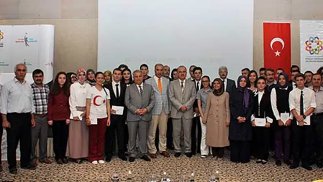 'Bugünün Gençleri Yarının Liderleri' Projesi Tamamlandı