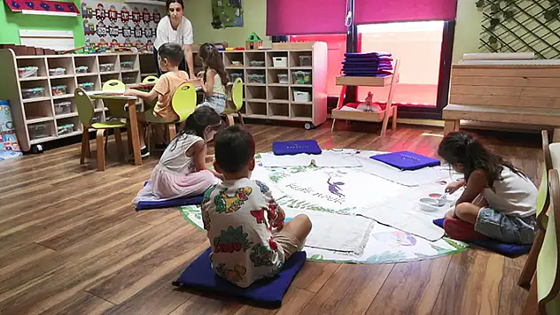  Çalışan anne babaların zorlu seçimi: Anaokulu ve bakıcı fiyatları 1 yılda yüzde 150 zamlandı