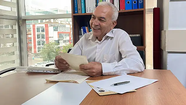 'Cumhuriyet'in 100. Yılı' için mektup yazan Konyalı Metin Bilgili duygularını anlattı
