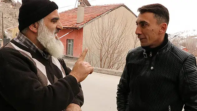 'Dakka bakkal' hesap makinesiyle yarışıyor