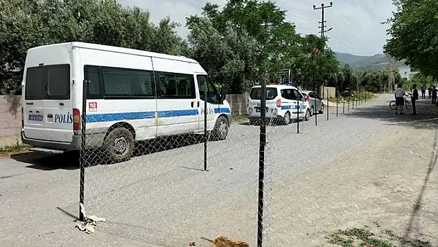 'Dedemden miras kaldı' dediği yolu tel örgüyle kapattı

