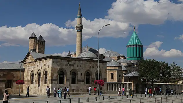  Diyanet İşleri Başkanlığının verilerine göre, Konya'da 3 bin 255 cami bulunuyor