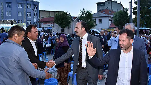 'El ele kol kola Konyamıza hizmet etmeye devam edeceğiz'
