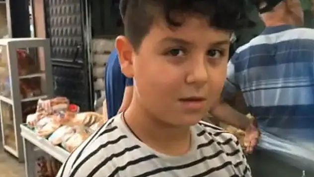''Et Varken Simit Mi Yenir Abi?''