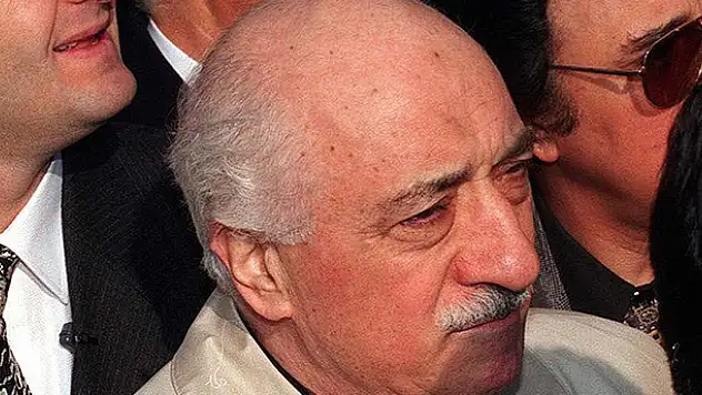 'FETÖ'nün İK'sına girildi' : 11 kişi gözaltında