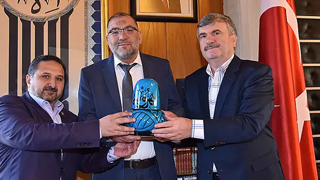 'Filistinli insanlarımızın davasının yanındayız'