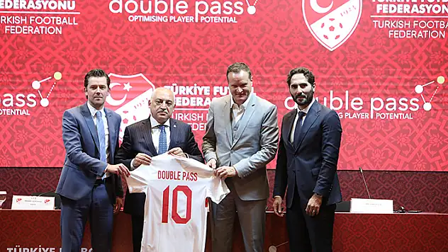 'Futbol Akademileri' için imzalar atıldı