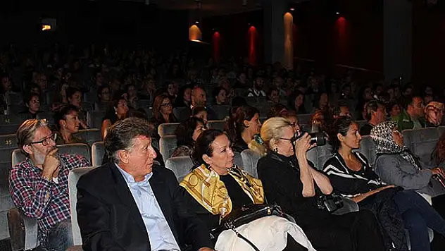'Gırgıriye' İsveç'te izleyiciyle buluştu