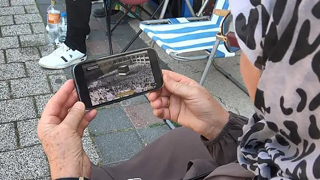 
'Hacca götüreceğiz' deyip 70 kişiyi kandırdılar...Şimdi onlar Kabe'nin online görüntüsüne bakıp iç geçiriyorlar