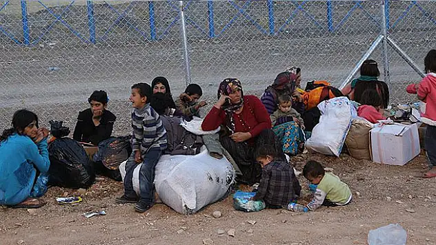 'Halep, Hama ve İdlib'de 123 binden fazla kişi yerinden oldu'
