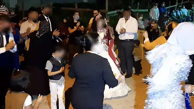 'Hastalığım bilinirse düğüne kimse gelmez' diyerek hastalığı gizledi, düğüne gelenlere koronavirüs bulaştırdı