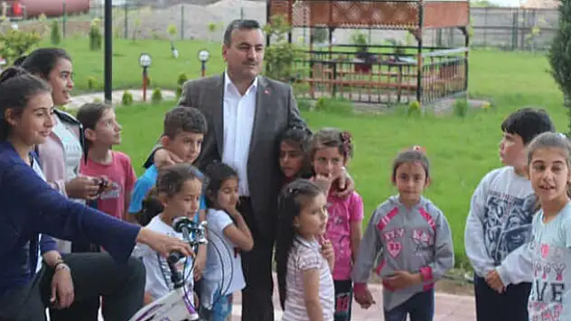 'Haydi çocuklar ekran  dışına Kur'an'la buluşmaya'