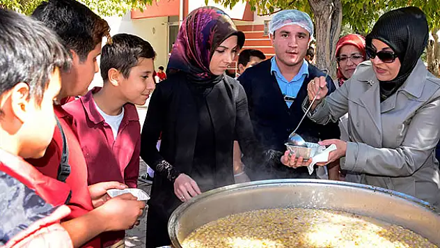 'Hep birlikte eğitime destek olmalıyız'