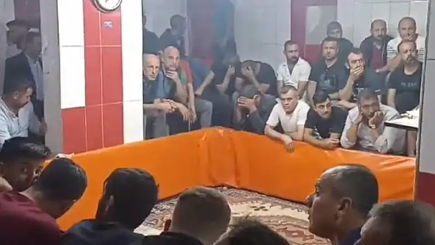 'Horoz Koruma Derneği'nde horoz dövüştürürken yakalandılar
