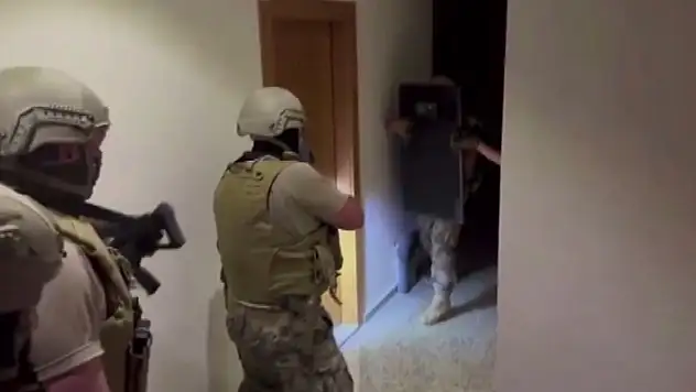  İstanbul'da iş yelerlerini kurşunlayan organize suç örgütü üyesi 23 şüpheli yakalandı