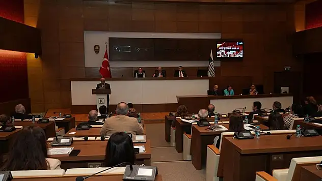  Kadıköy Belediye Meclisinde sendika ile yaşanan anlaşmazlık tartışıldı
