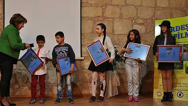 'Kardeşimin Filmi' belgeselinin galası yapıldı