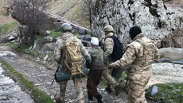 'Kasten adam öldürmek'ten müebbet hapis cezasıyla aranan 71 yaşındaki hükümlü tutuklandı
