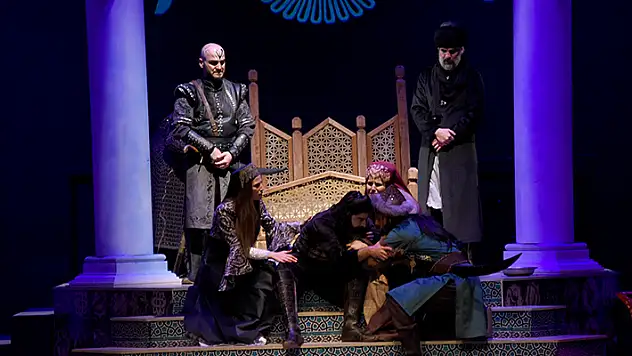 'Keykubad' oyunu 'Selçuklu Payitahtı Konya' etkinlikleri kapsamında ilk gösterimini yaptı
