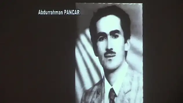  Konya'da emekli öğretmene devletin farklı kademelerinde çalışan öğrencilerinden sürpriz kutlama! Duygusal anlar yaşandı