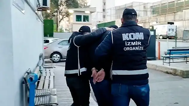 'Mahzen-13' operasyonlarında 2 organize suç örgütü çökertildi, 25 şüpheli yakalandı
