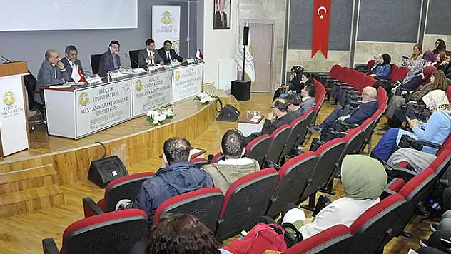 'Mevlana Öğretileri ve Şiirleri' paneli yapıldı