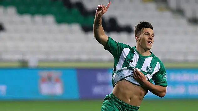  Michalak Konyaspor'dan Suudi Arabistan'a transfer oldu
