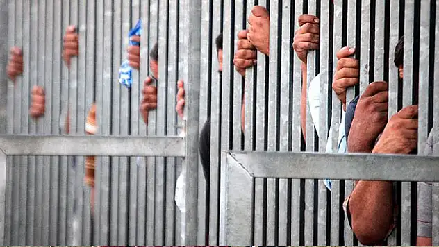 'Mısır'daki gözaltı merkezlerinde 2 yılda 323 kişi hayatını kaybetti'