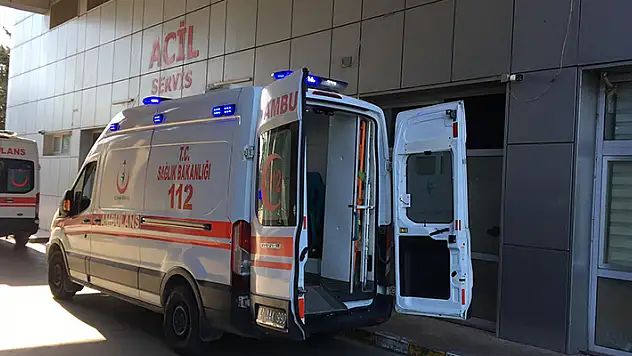 'Okey' oynarken çıkan kavgada birbirlerini bıçakladılar: 2 yaralı