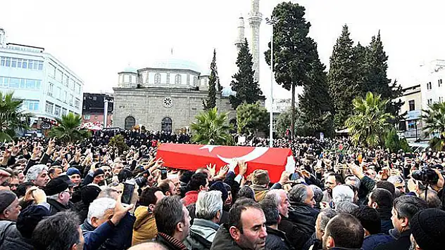 'Ozan Arif' son yolculuğuna uğurlandı