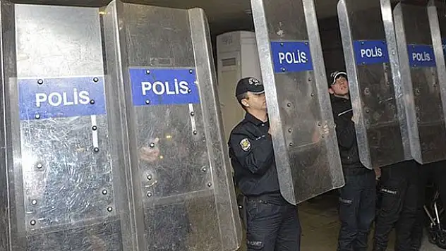 'Paralel yapı' soruşturmasında 17 tutuklama
