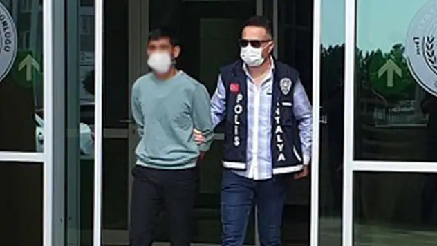 'Polis ve savcıyım' diyerek vatandaşları 727 bin lira dolandırdı